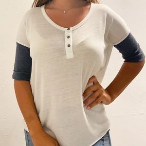 American eagle- oversized T- shirt